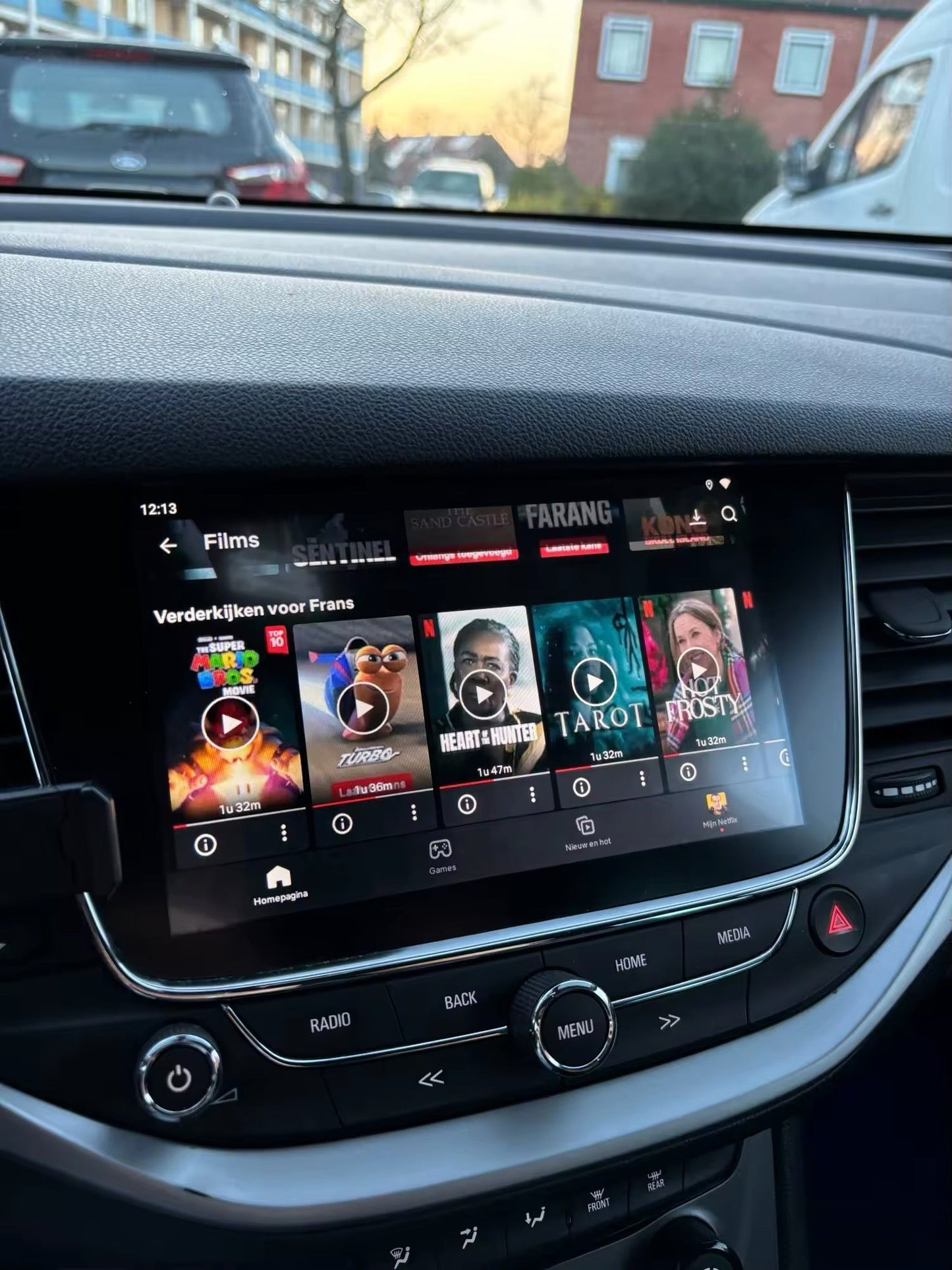 Youtube e Netflix AI-Box per Opel